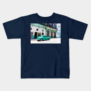 Green Cuban Car In Havana, Cuba Kids T-Shirt